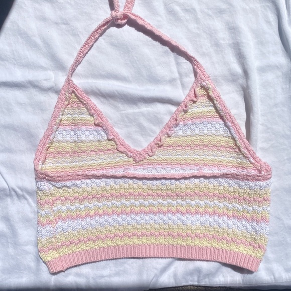 SELLING TOP!! The skirt is on my page if you want to buy!! Super cute set 💕💛🤍 - Picture 3 of 3